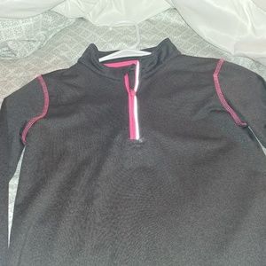 Girls long sleeved athletic top